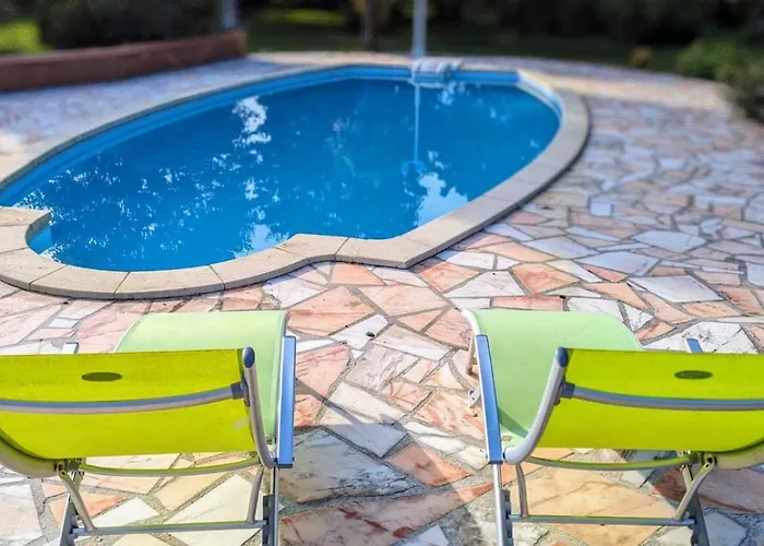 Ferienhaus Magnifique Maison Avec Piscine, Idealement Situee La Teste-de-Buch