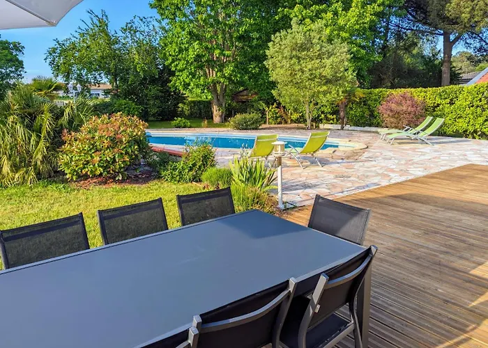 Magnifique Maison Avec Piscine, Idealement Situee La Teste-de-Buch