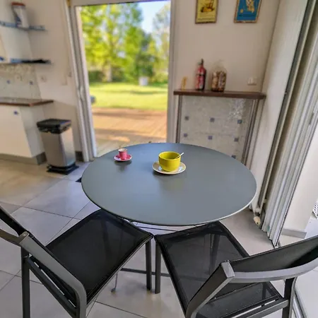 Magnifique Maison Avec Piscine, Idealement Situee 拉特斯特德布赫