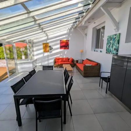 Magnifique Maison Avec Piscine, Idealement Situee La Teste-de-Buch