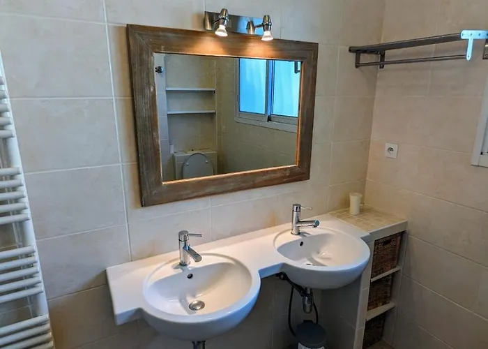 度假居 Magnifique Maison Avec Piscine, Idealement Situee *